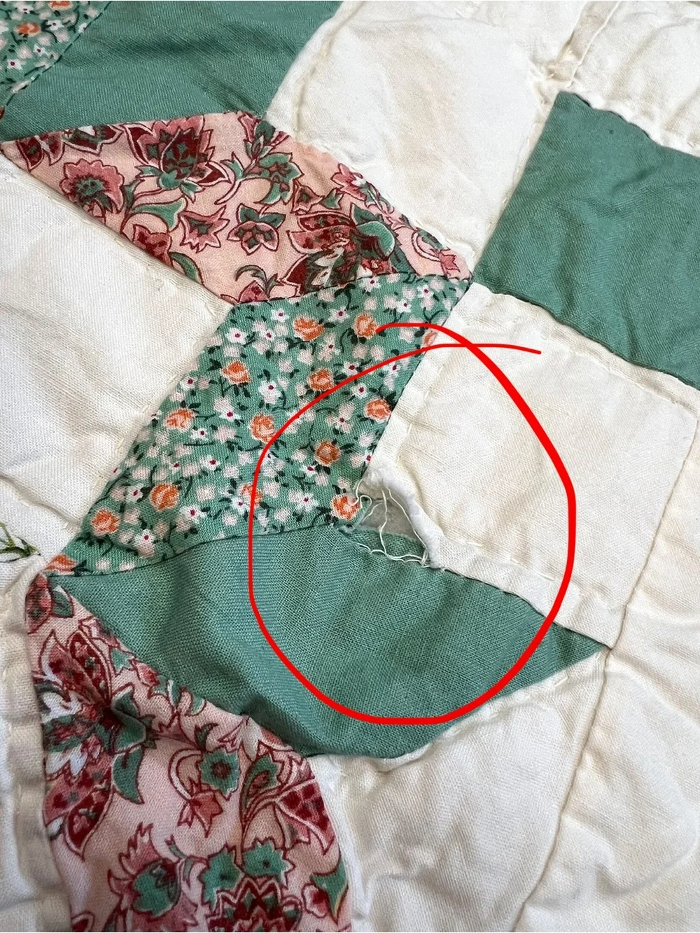 Handmade Vintage Eighth Point Star Patchwork Quilt Multicolor 85”x93” FLAW